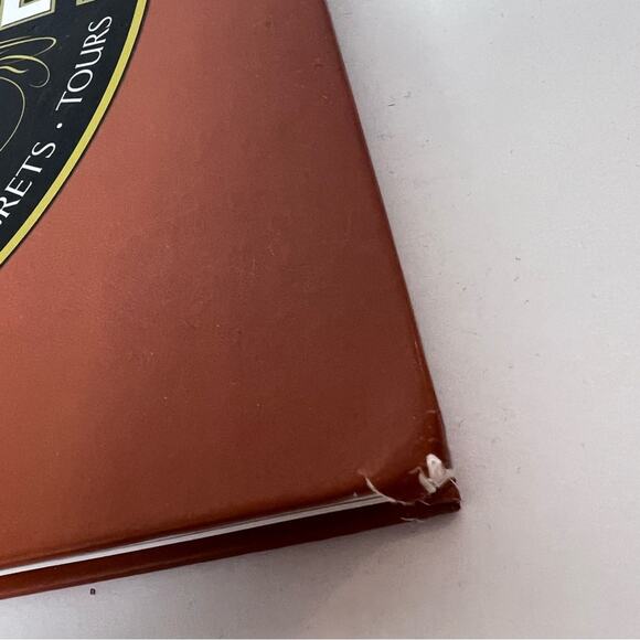 A Nation by Nation Guide to The Best World Whiskey Coffee Table Book 8 x 9.5 - Picture 12 of 16